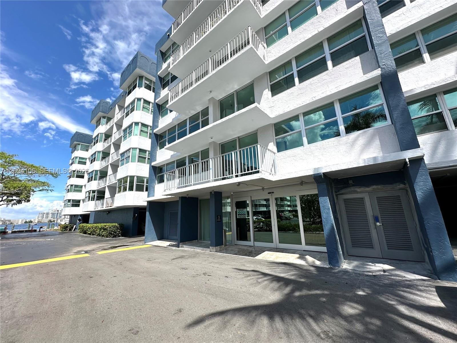 16558 NE 26th Avenue 5D, North Miami Beach, FL 33160 photo 23