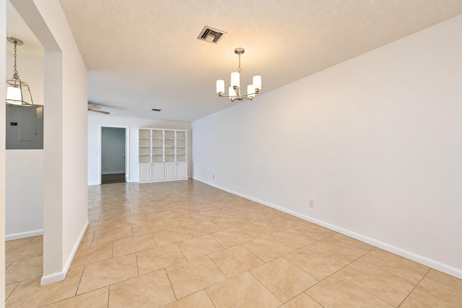 828 TIMBERVIEW Drive A — photo 11