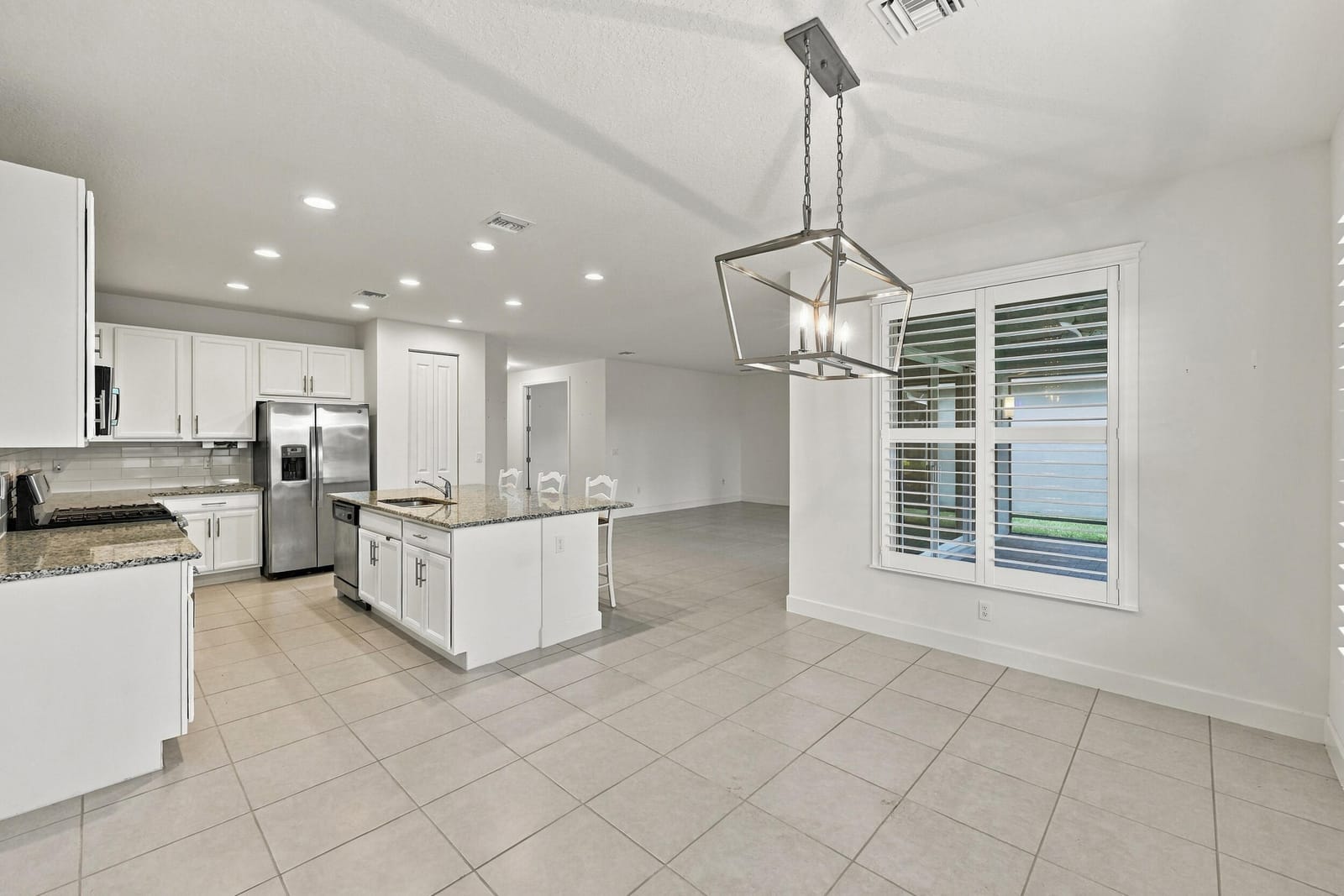 11852 SW Waterford Isle Way, Port St. Lucie, FL 34987 photo 12
