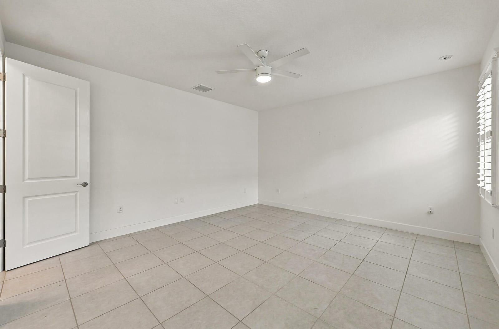 11852 SW Waterford Isle Way, Port St. Lucie, FL 34987 photo 14