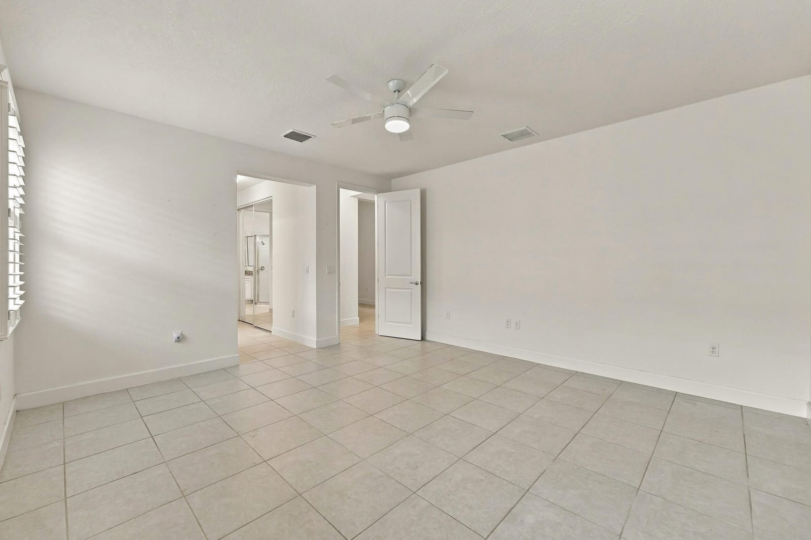 11852 SW Waterford Isle Way, Port St. Lucie, FL 34987 photo 15