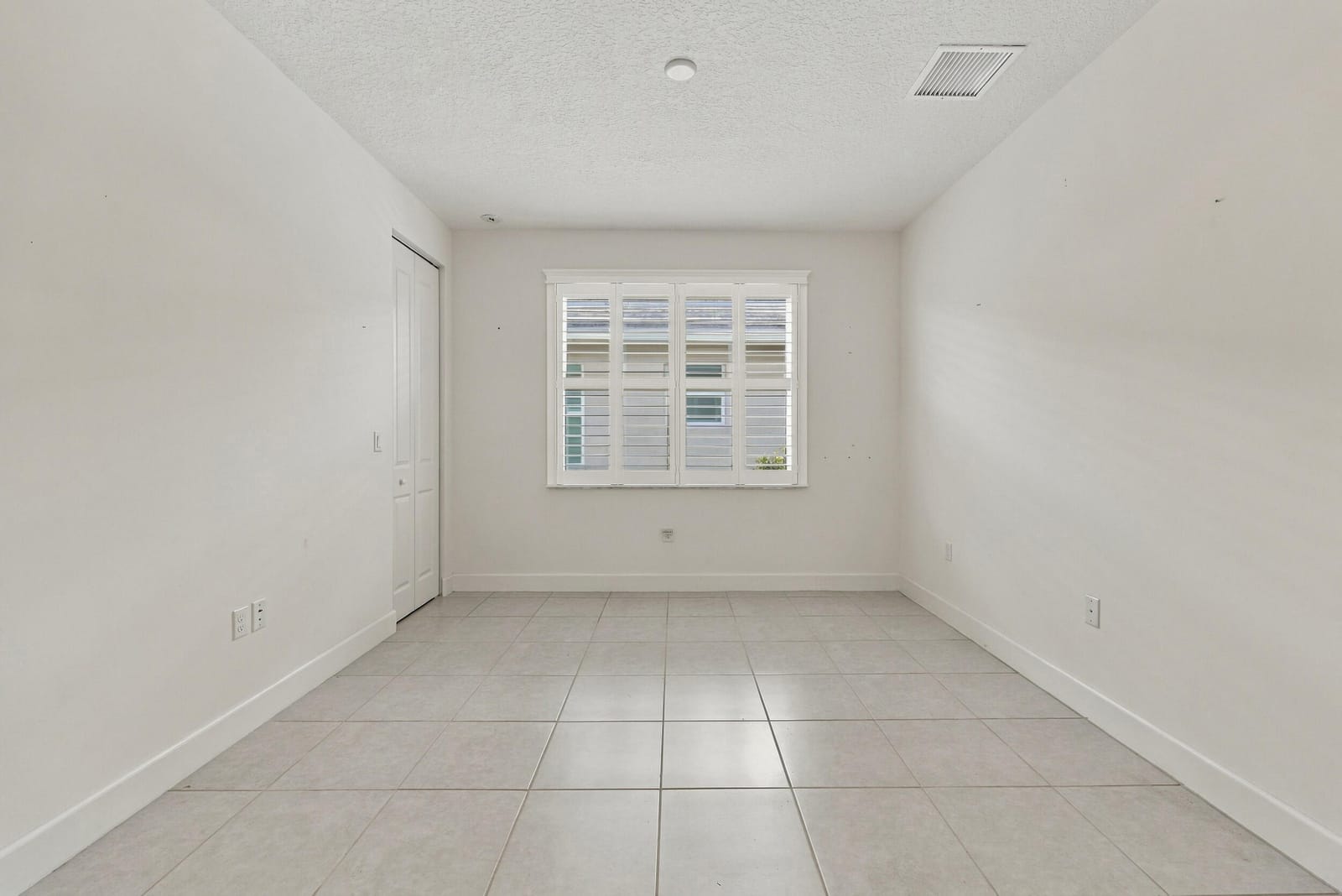 11852 SW Waterford Isle Way, Port St. Lucie, FL 34987 photo 24