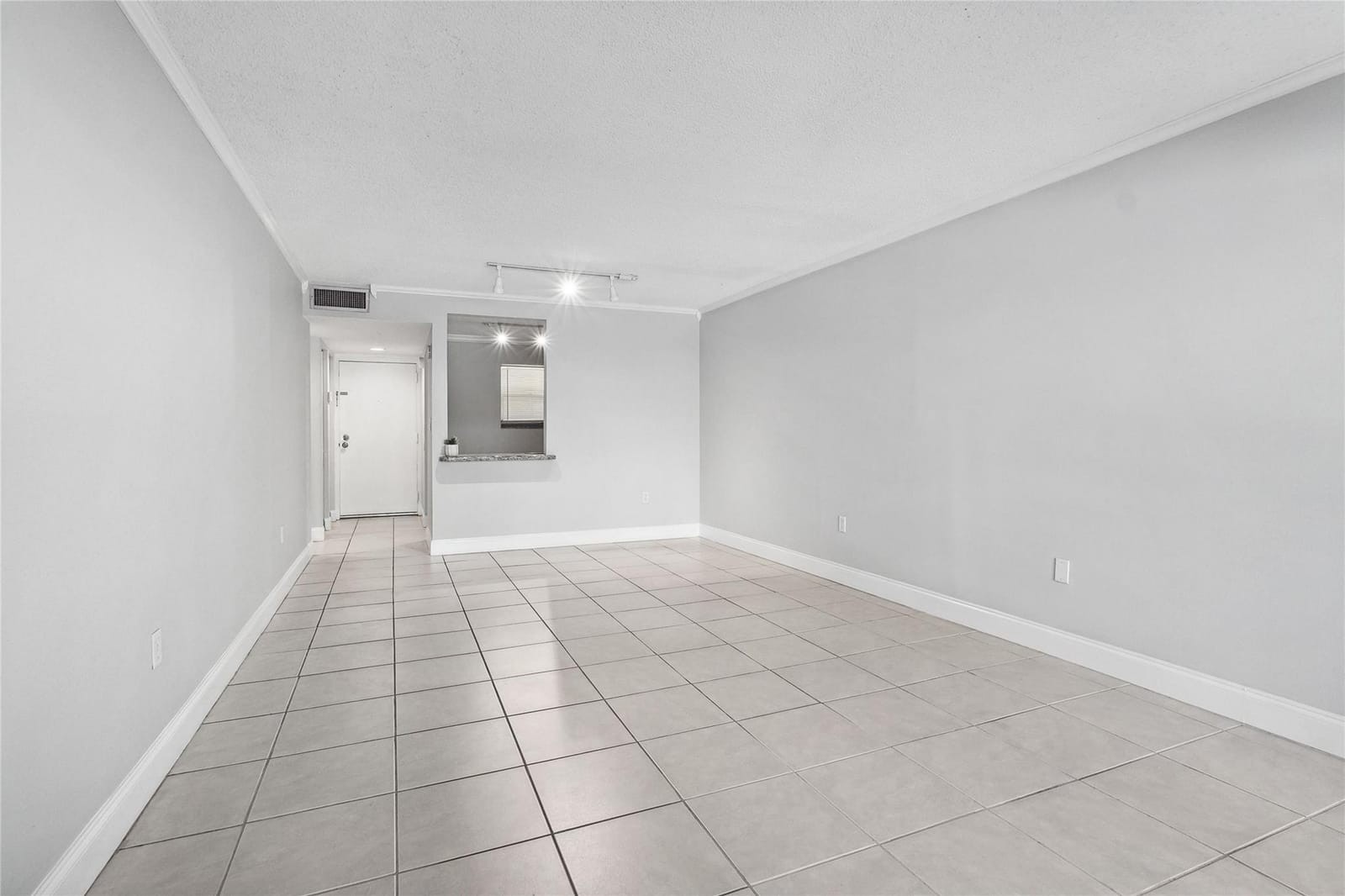 485 N Pine Island Road 105A — photo 4