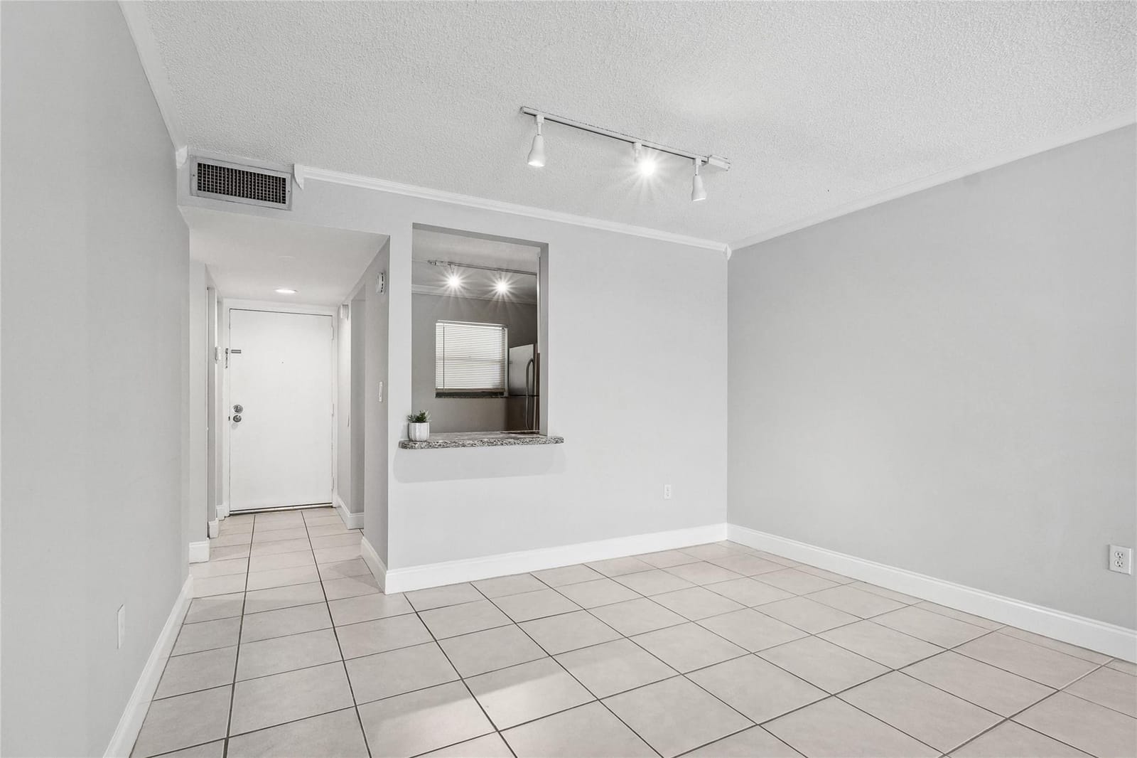 485 N Pine Island Road 105A — photo 6