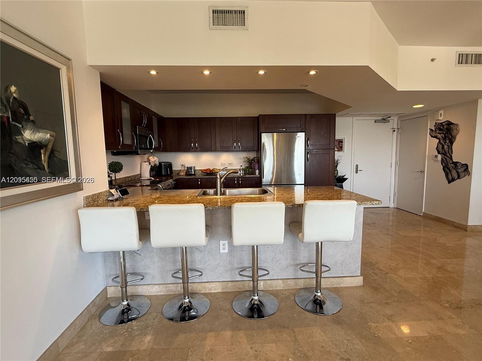 19900 E Country Club Drive 804, Aventura, FL 33180 photo 5
