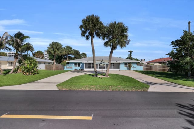 2520 Flotilla Terrace, Fort Pierce, FL 34949