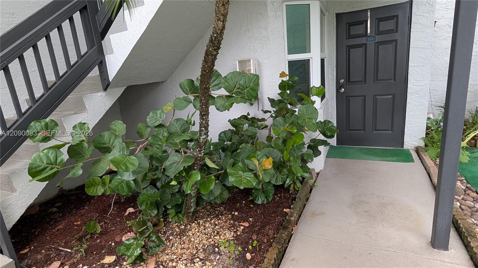 211 SW 113th Way 211, Pembroke Pines, FL 33025 photo 4