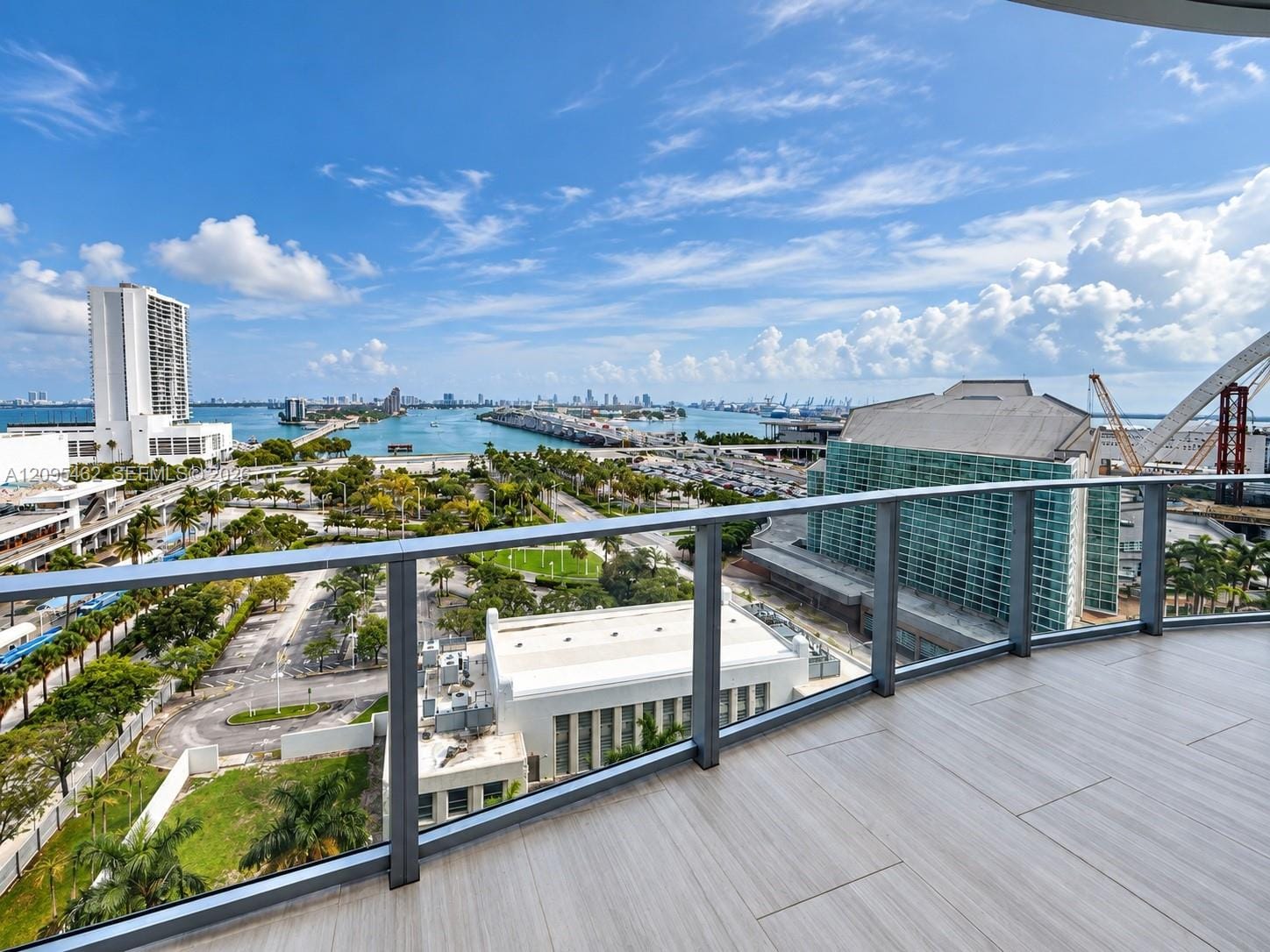 1400 Biscayne 4703, Miami, FL 33132 photo 2