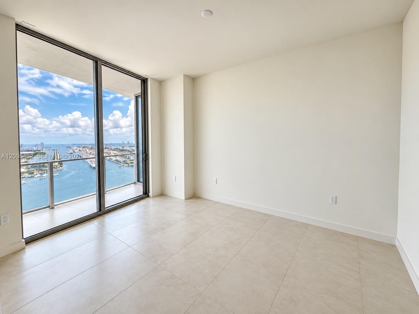 1400 Biscayne 4703, Miami, FL 33132 photo 12