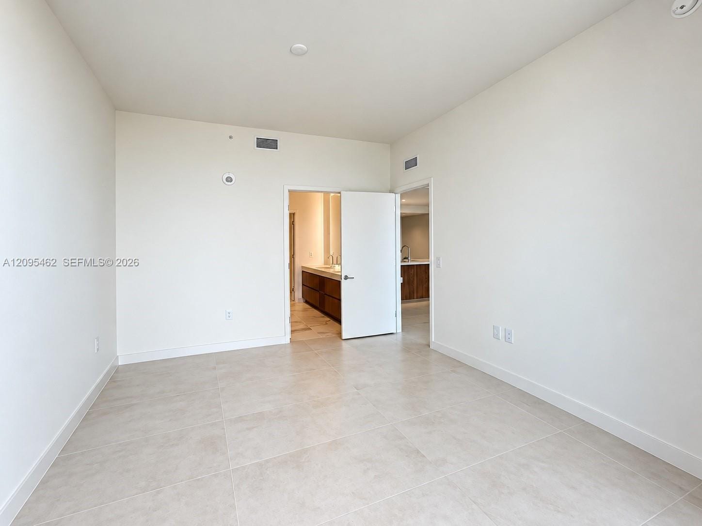 1400 Biscayne 4703, Miami, FL 33132 photo 16