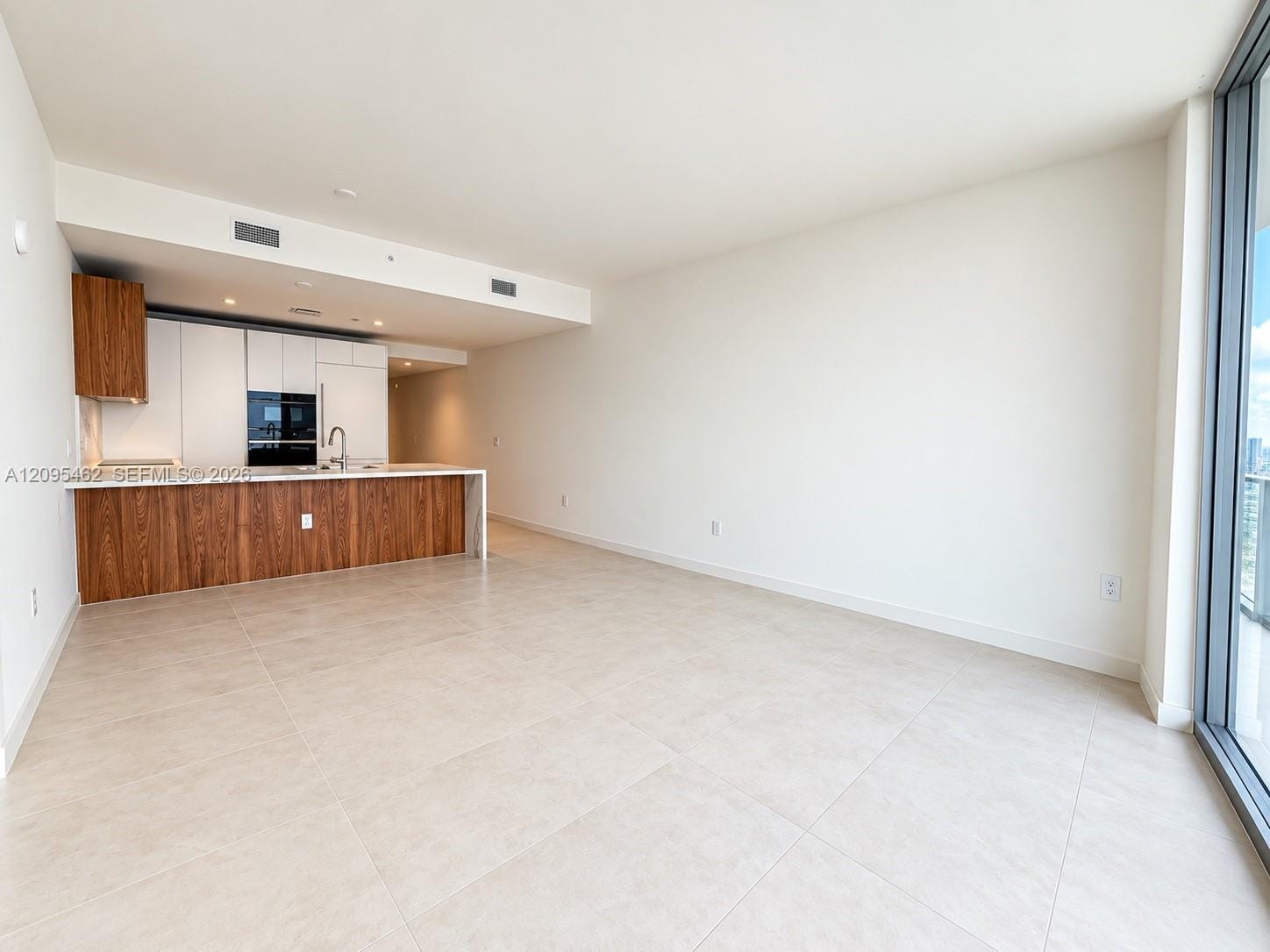 1400 Biscayne 4703, Miami, FL 33132 photo 6