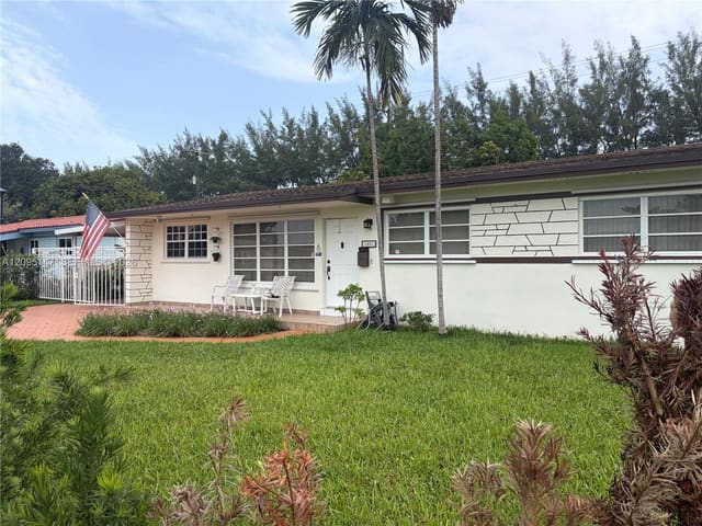 1051 W 47th Street 1051, Hialeah, FL 33012