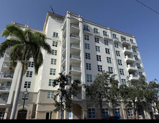 403 S Sapodilla Avenue 104, West Palm Beach, FL 33401