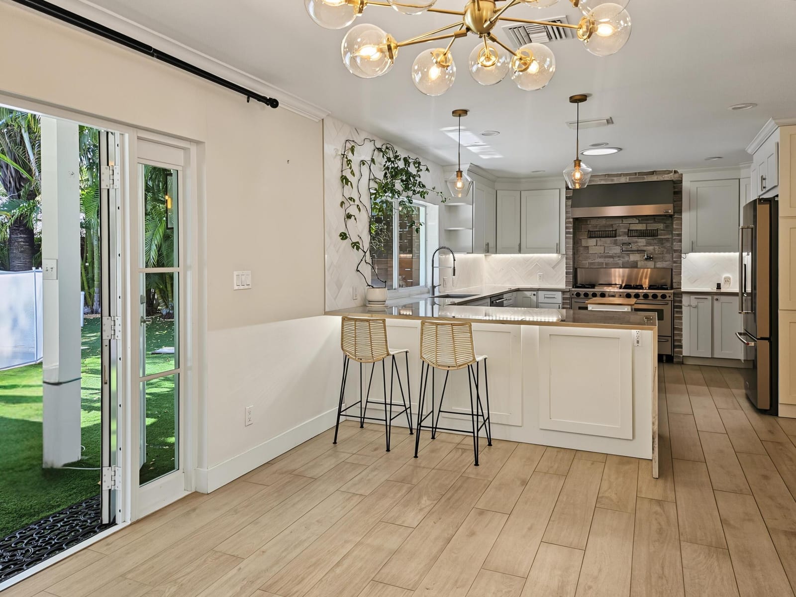 2411 S Olive Avenue, West Palm Beach, FL 33401 photo 13