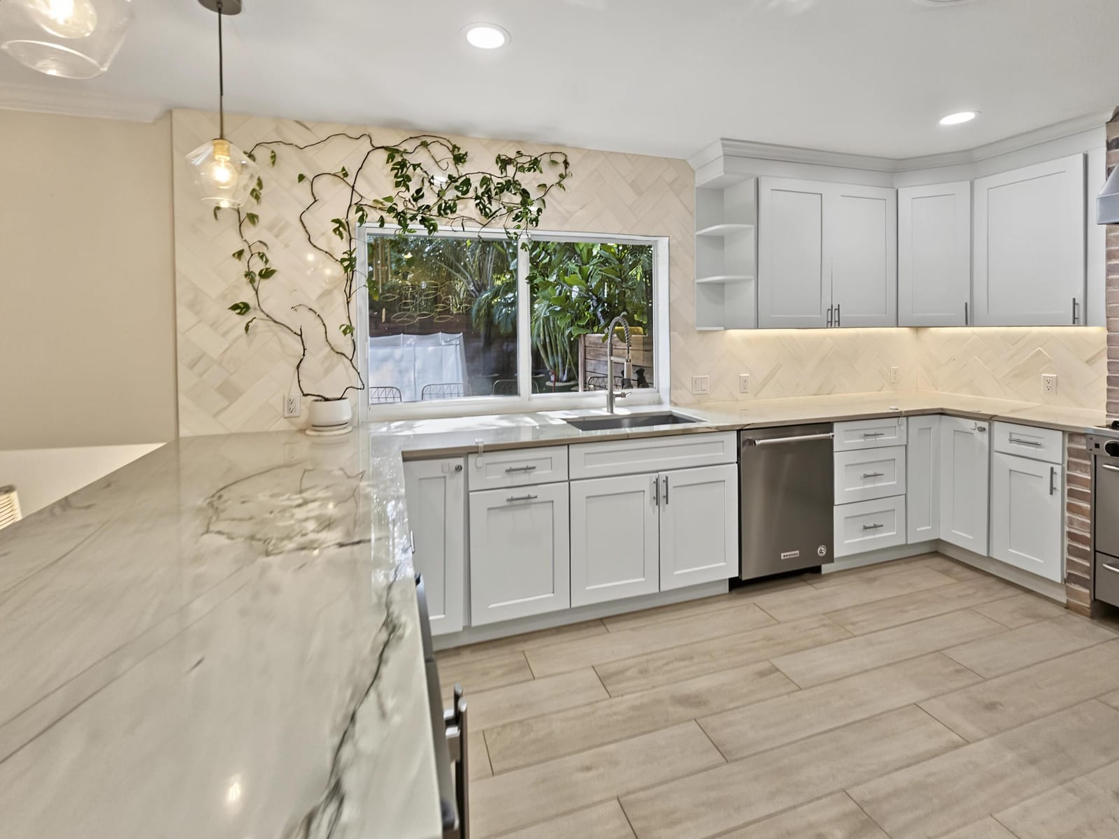 2411 S Olive Avenue, West Palm Beach, FL 33401 photo 17