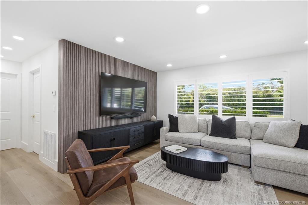 387 SW Riverway Boulevard — photo 6