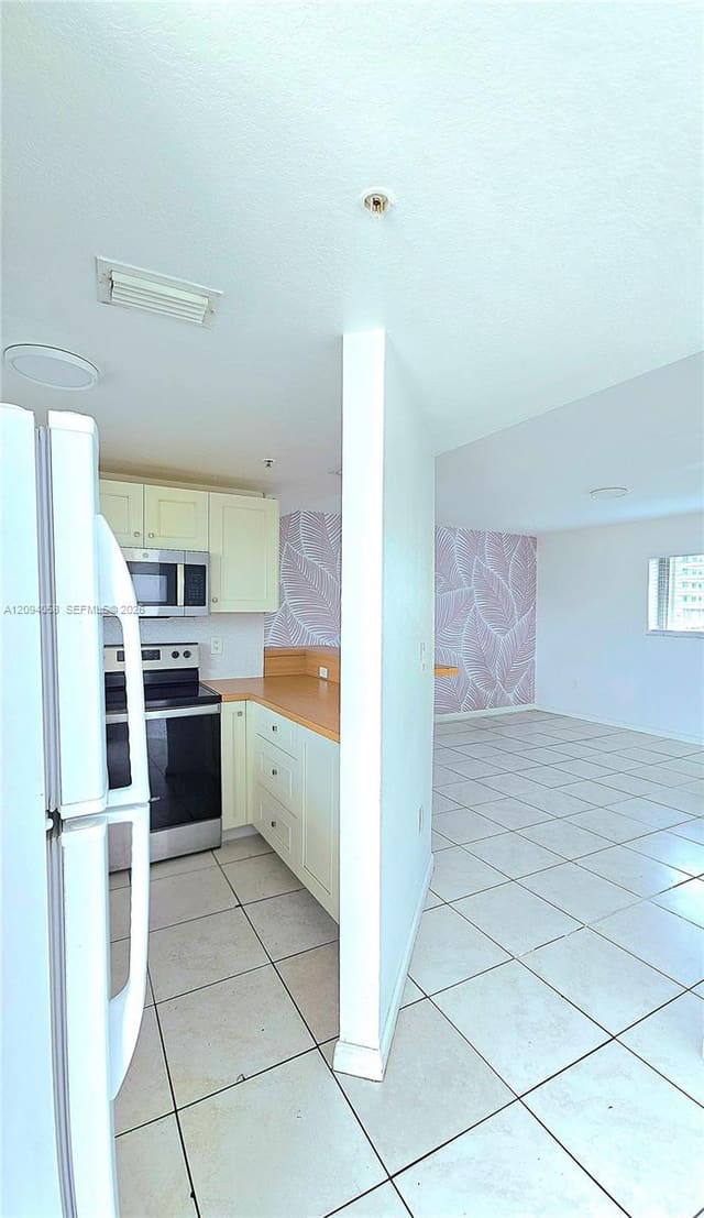 328 NW 12th Avenue 11, Miami, FL 33128