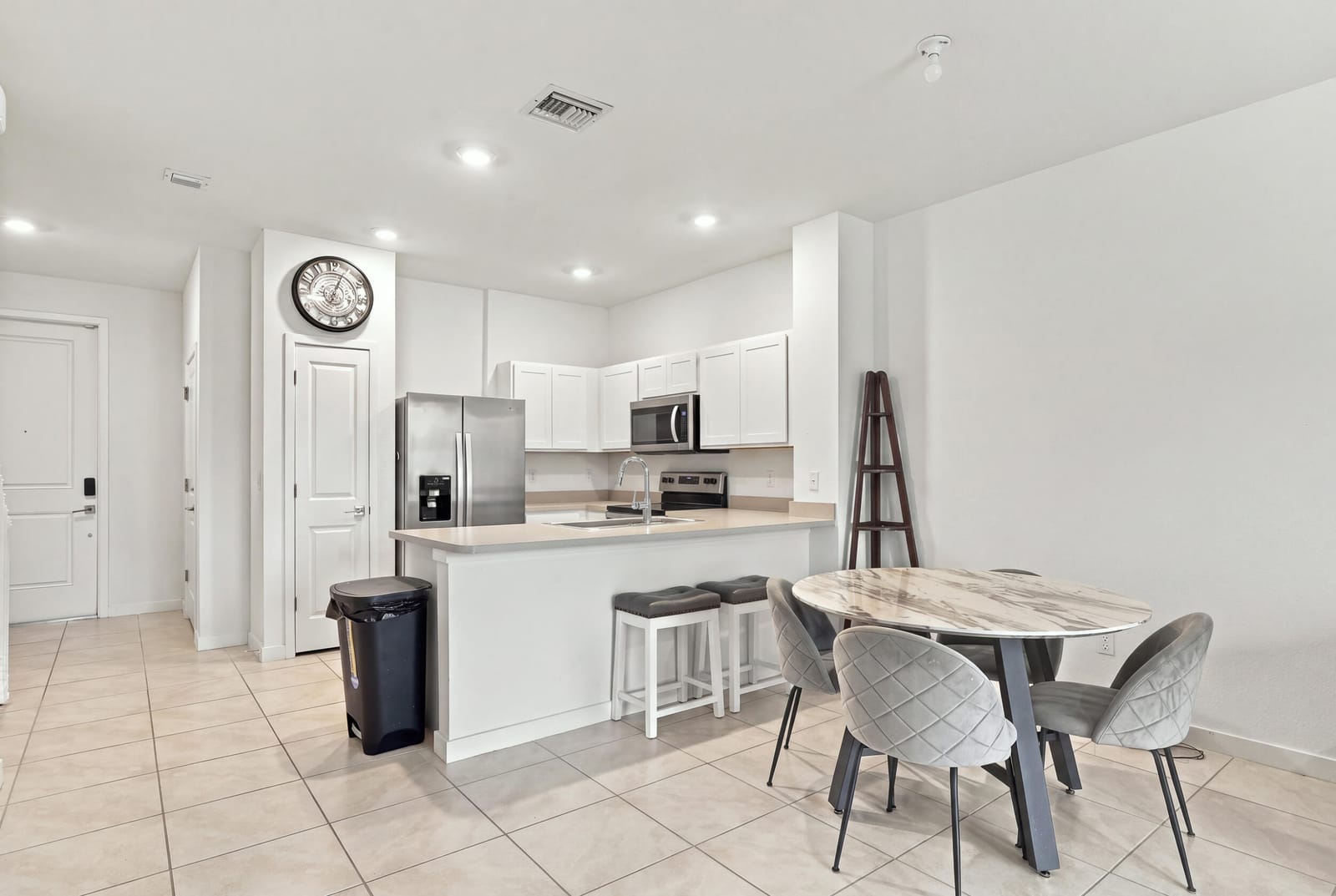 141 BANDOL Street — photo 10