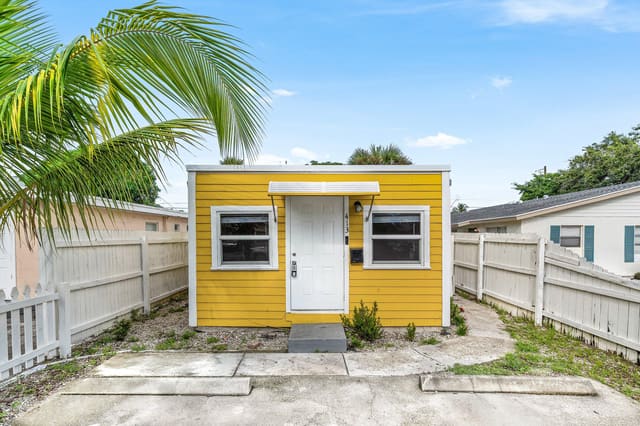 413 N E Street, Lake Worth Beach, FL 33460