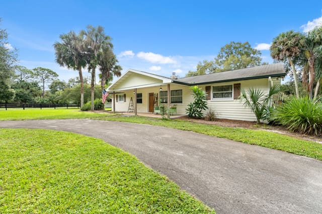 5258 SW CHEROKEE Street, Palm City, FL 34990