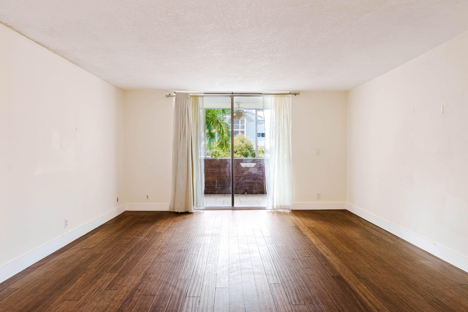 900 NE 12TH Avenue 408, Hallandale Beach, FL 33009 photo 20