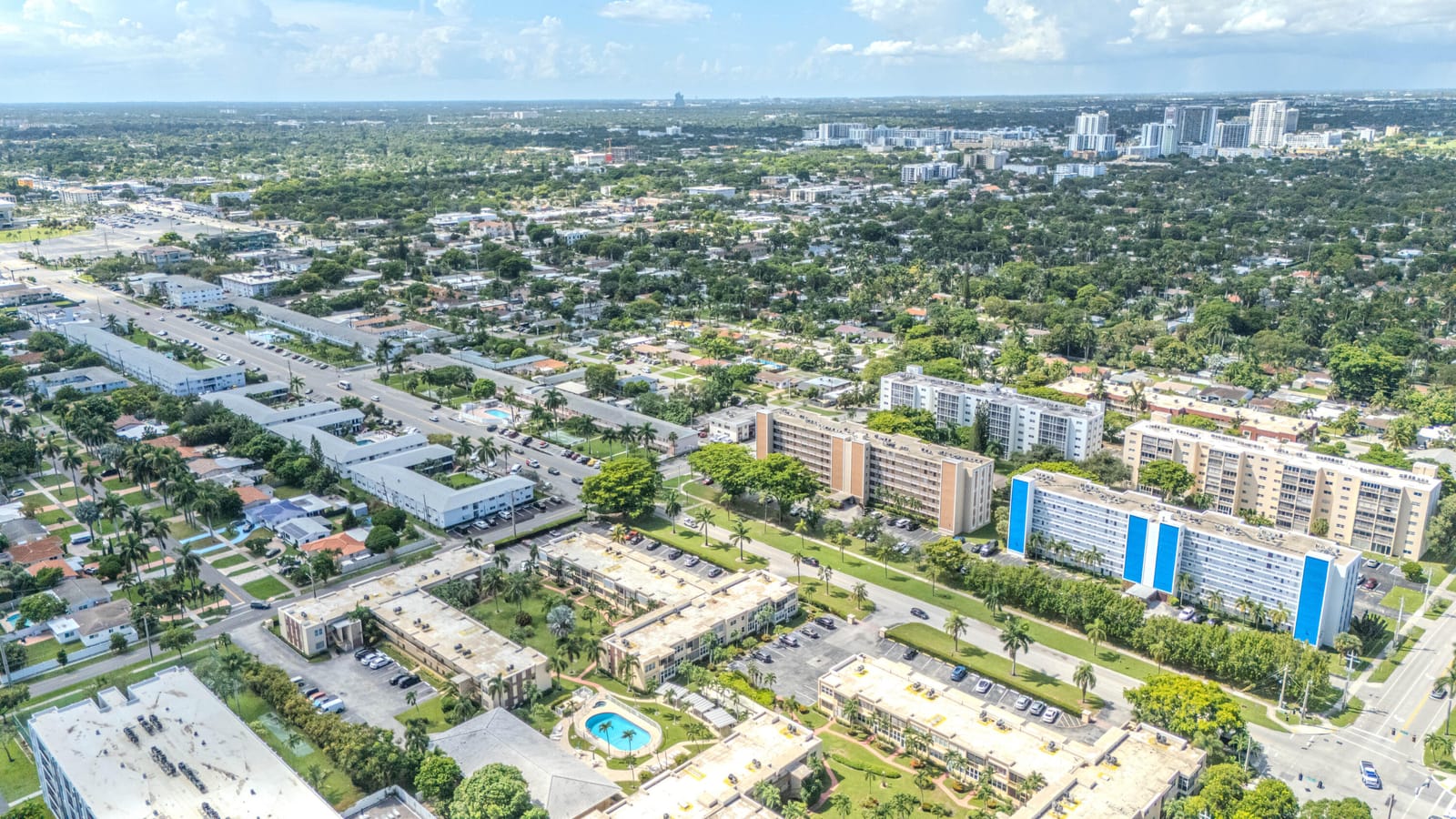 900 NE 12TH Avenue 408, Hallandale Beach, FL 33009 photo 3