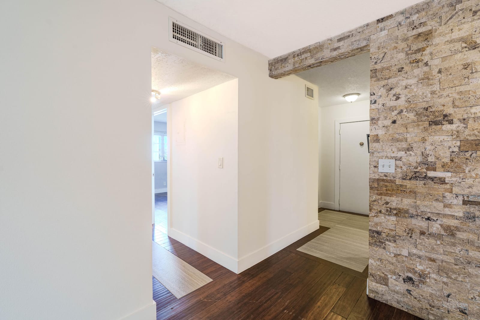 900 NE 12TH Avenue 408, Hallandale Beach, FL 33009 photo 8
