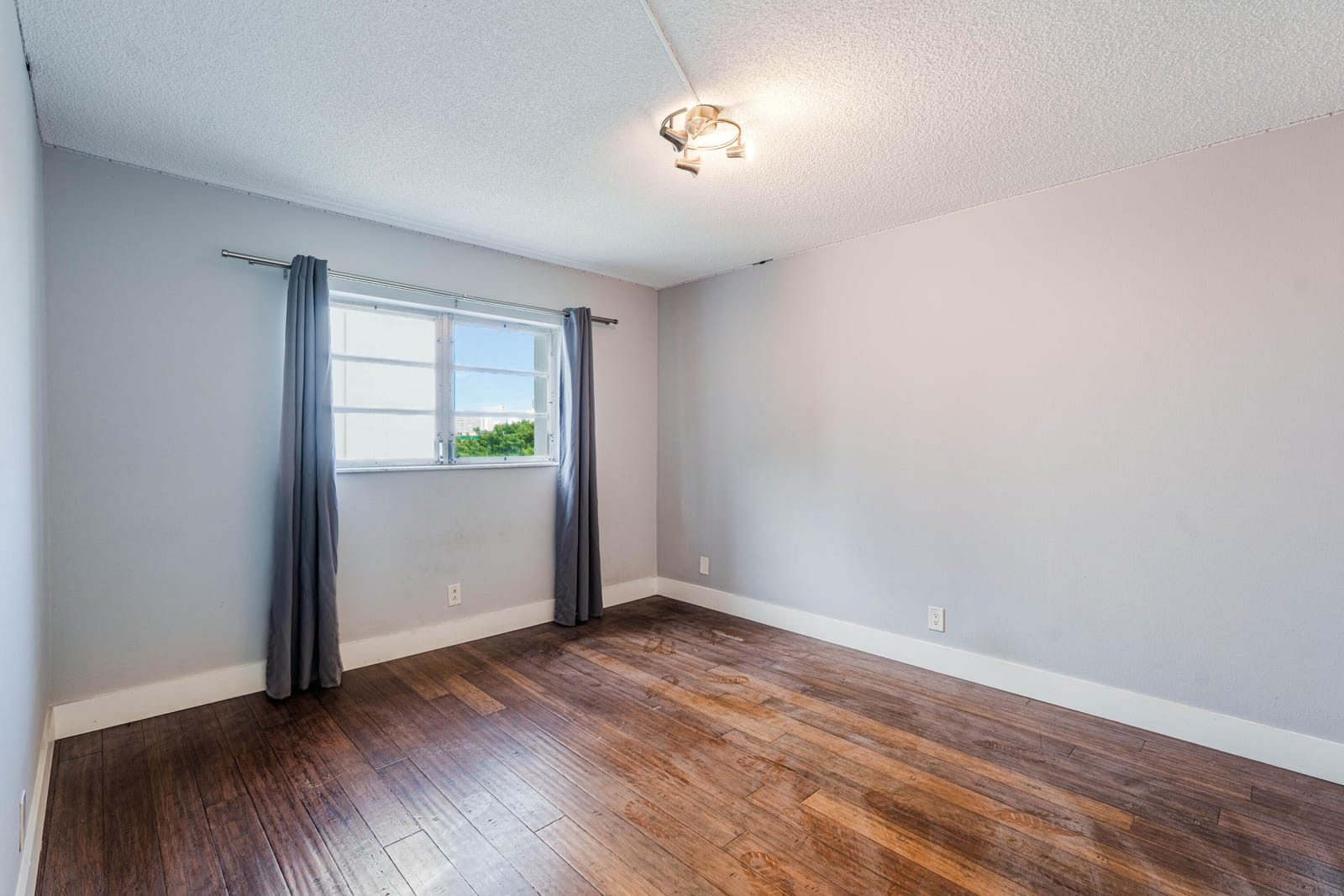 900 NE 12TH Avenue 408, Hallandale Beach, FL 33009 photo 10