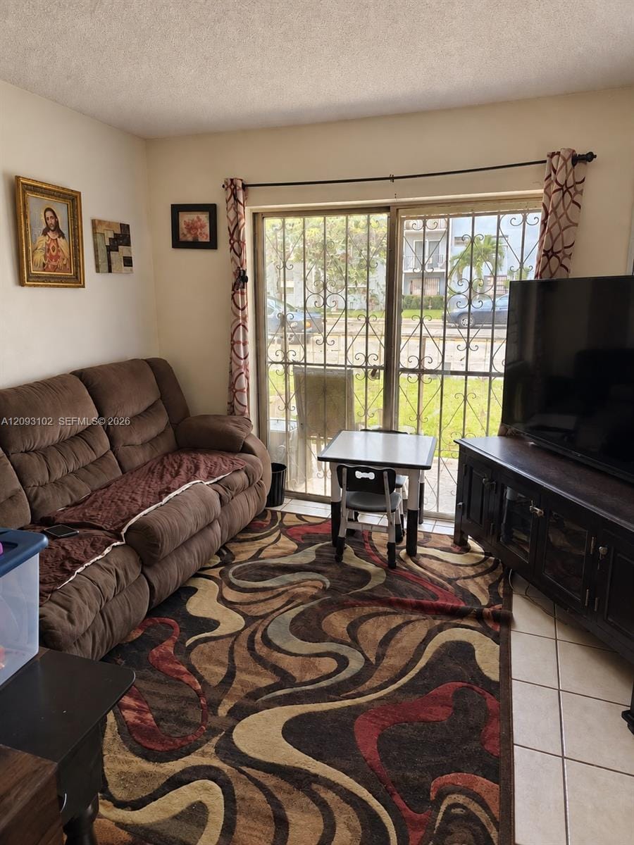 6820 W Flagler Street 103 — photo 1