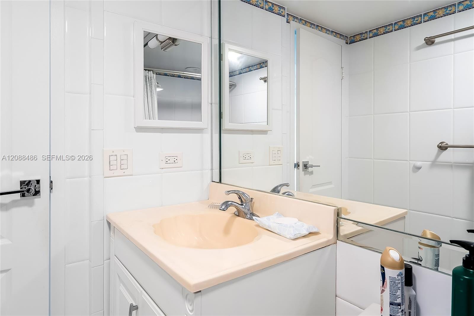 250 174th Street 1704, Sunny Isles Beach, FL 33160 photo 27