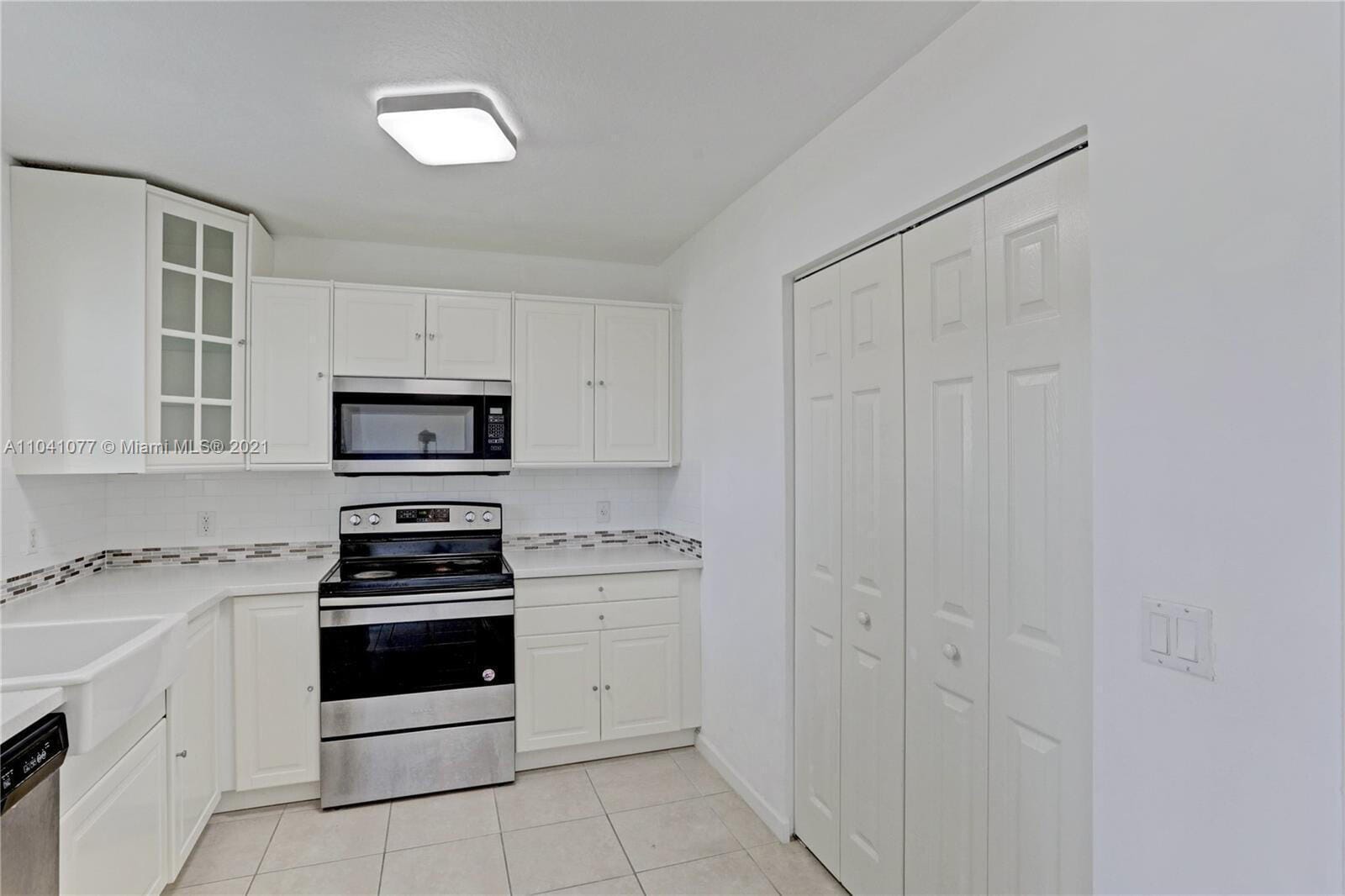 3810 N JOG Road 106 — photo 2