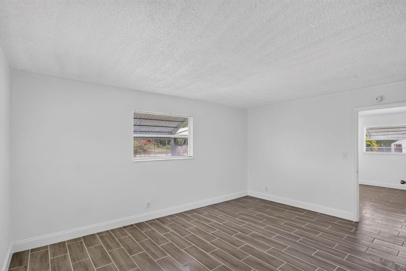 631 SW 10TH Court, Deerfield Beach, FL 33441 photo 14