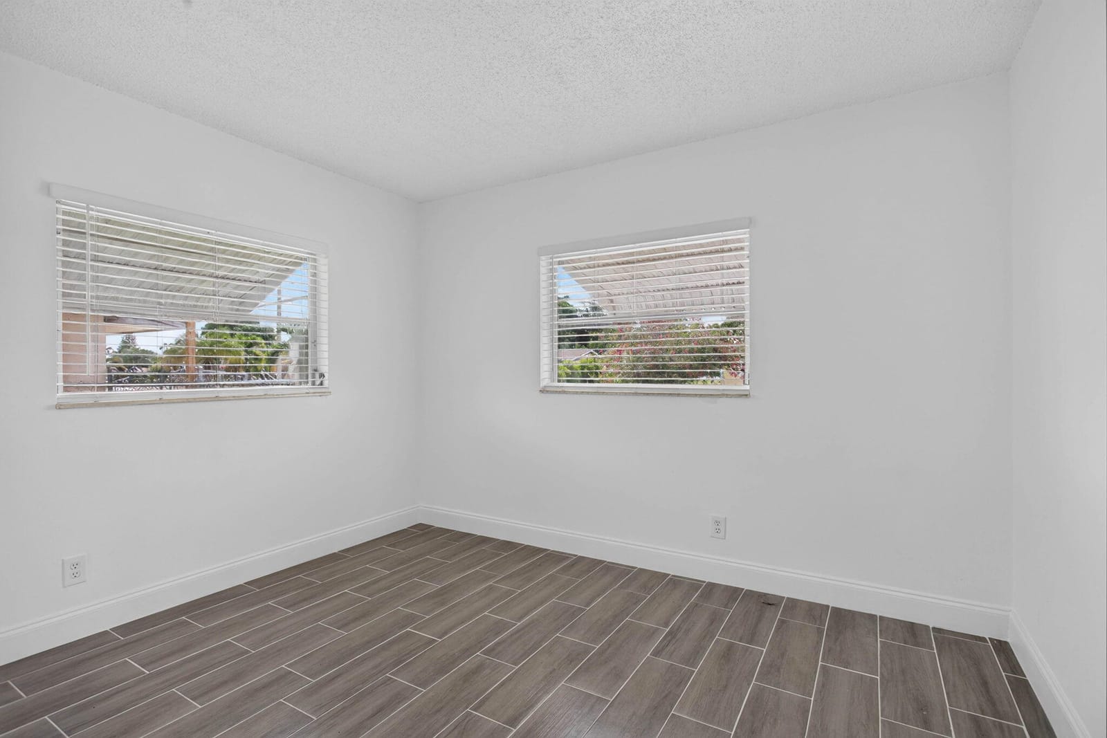 631 SW 10TH Court, Deerfield Beach, FL 33441 photo 16