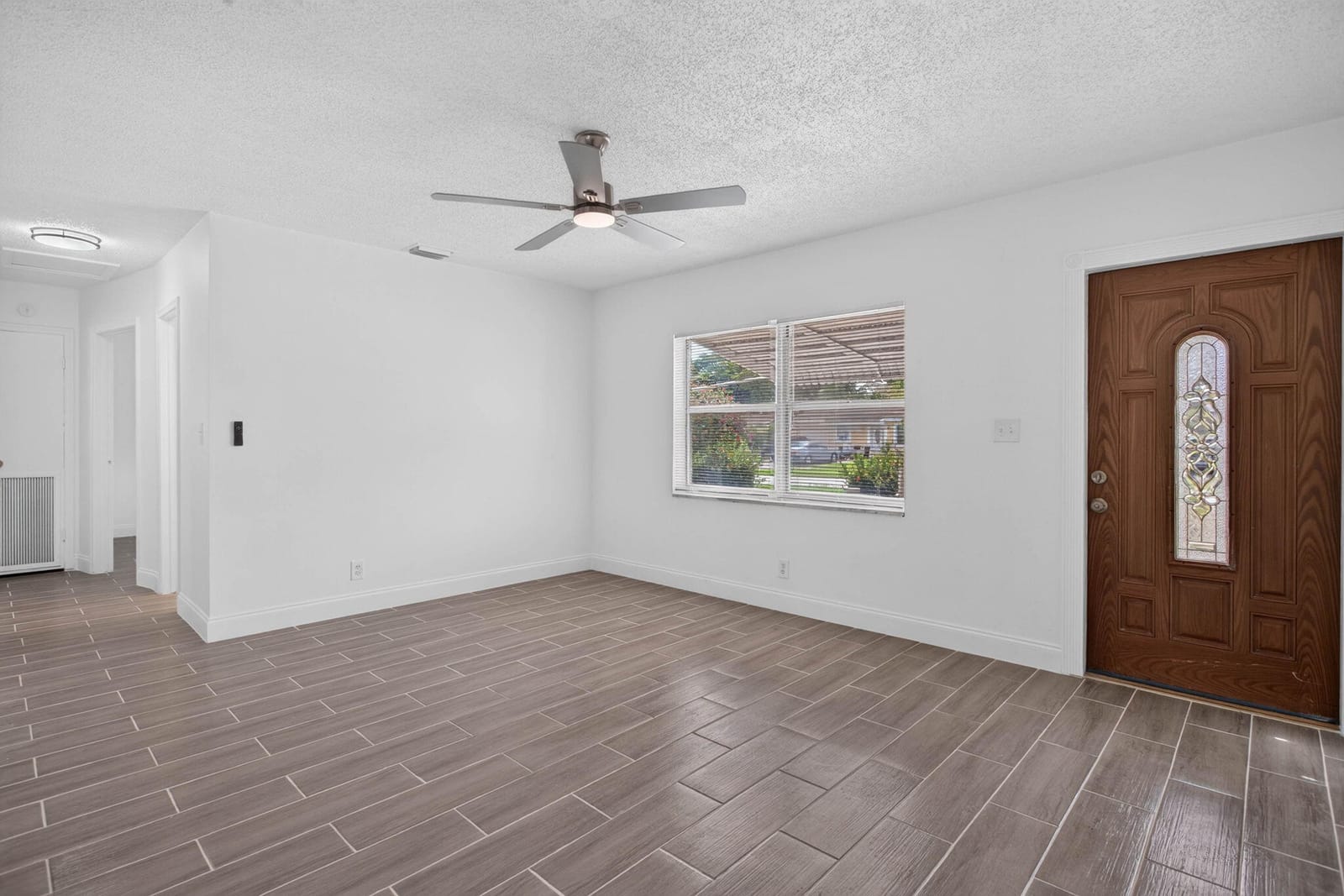631 SW 10TH Court, Deerfield Beach, FL 33441 photo 3