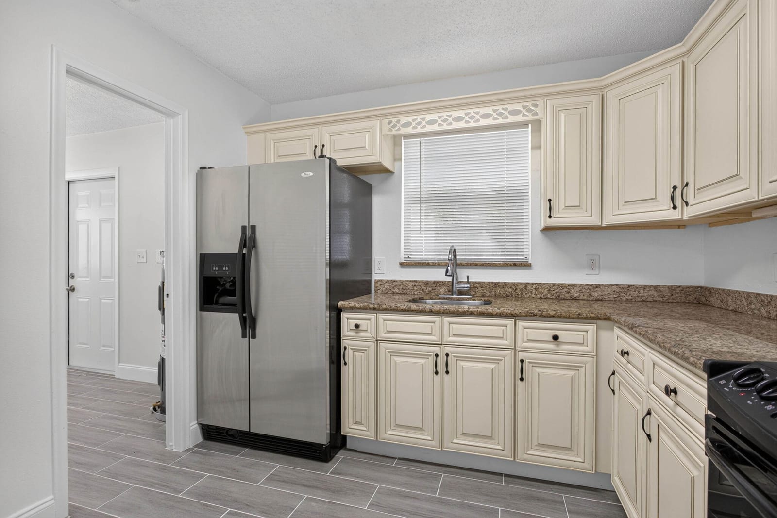 631 SW 10TH Court, Deerfield Beach, FL 33441 photo 8