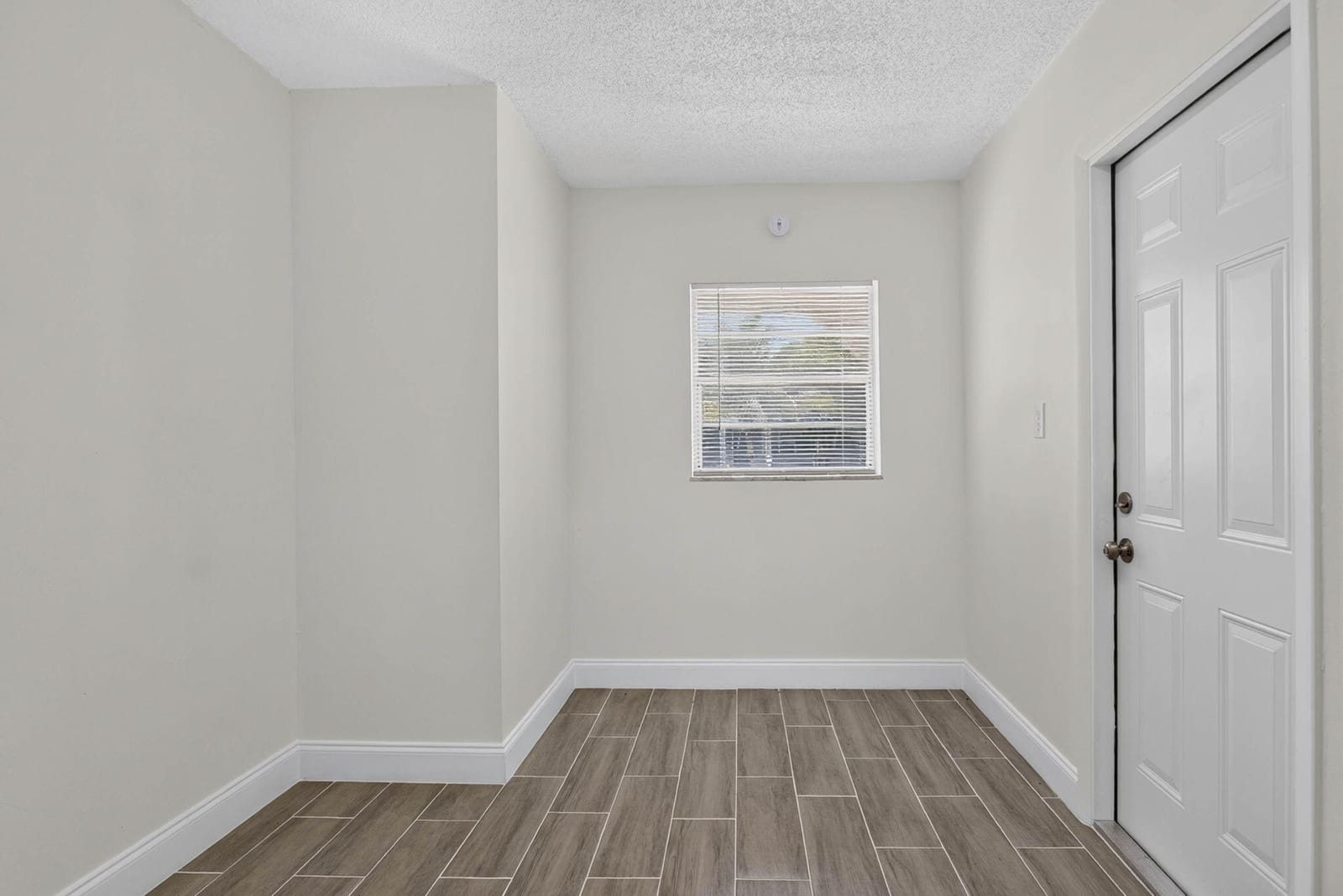 631 SW 10TH Court, Deerfield Beach, FL 33441 photo 9