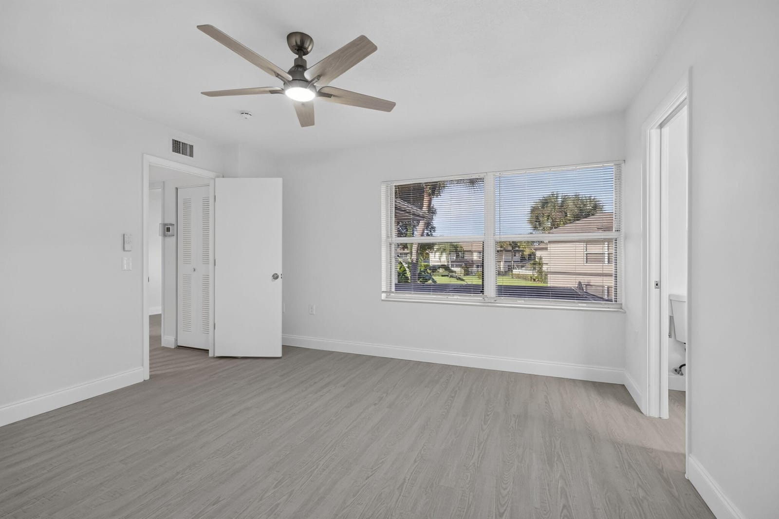 11 AMHERST Court D, Royal Palm Beach, FL 33411 photo 17