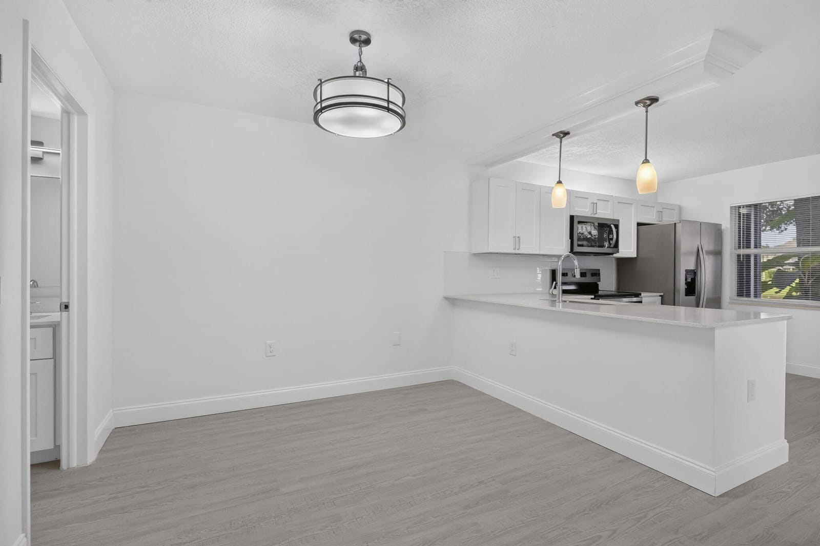 11 AMHERST Court D — photo 8