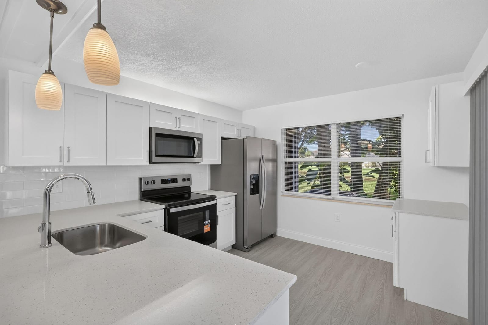 11 AMHERST Court D — photo 10