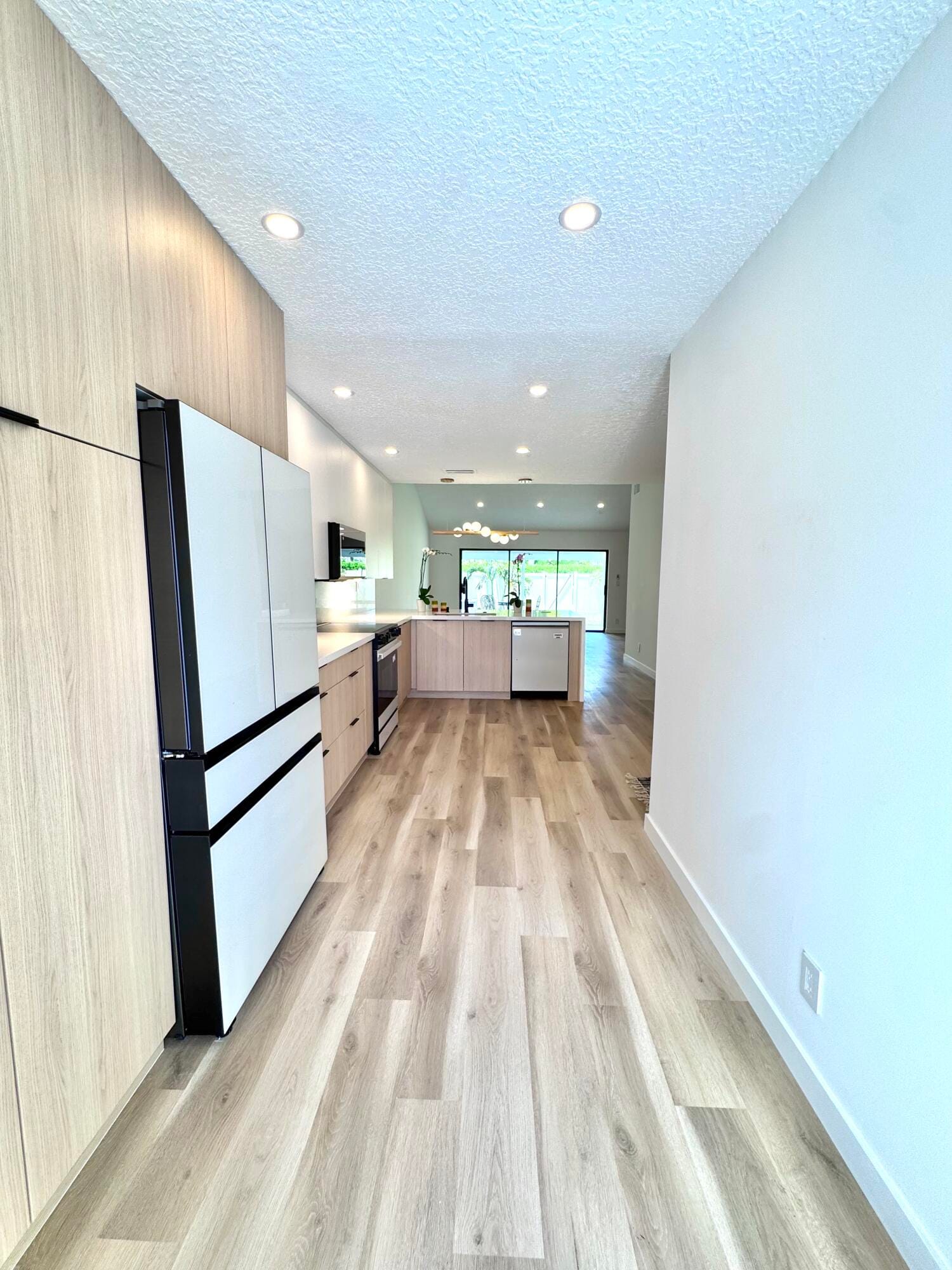 21547 Altamira Avenue — photo 5