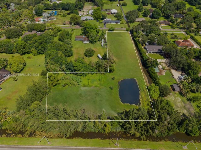 18100 SW 70th Place, Southwest Ranches, FL 33331