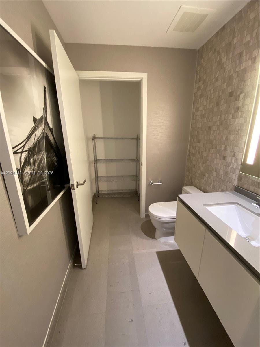 88 SW 7th Street 1904, Miami, FL 33130 photo 15