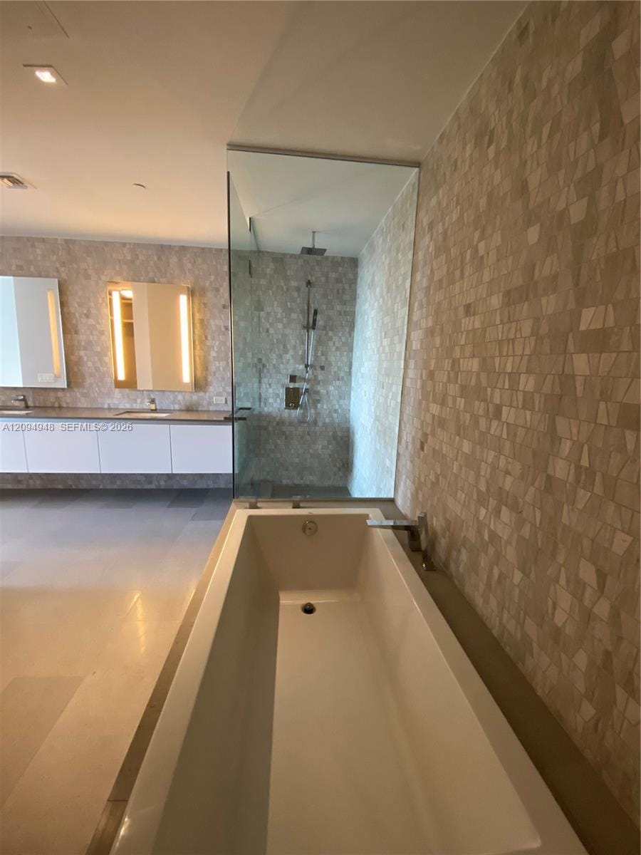 88 SW 7th Street 1904, Miami, FL 33130 photo 27