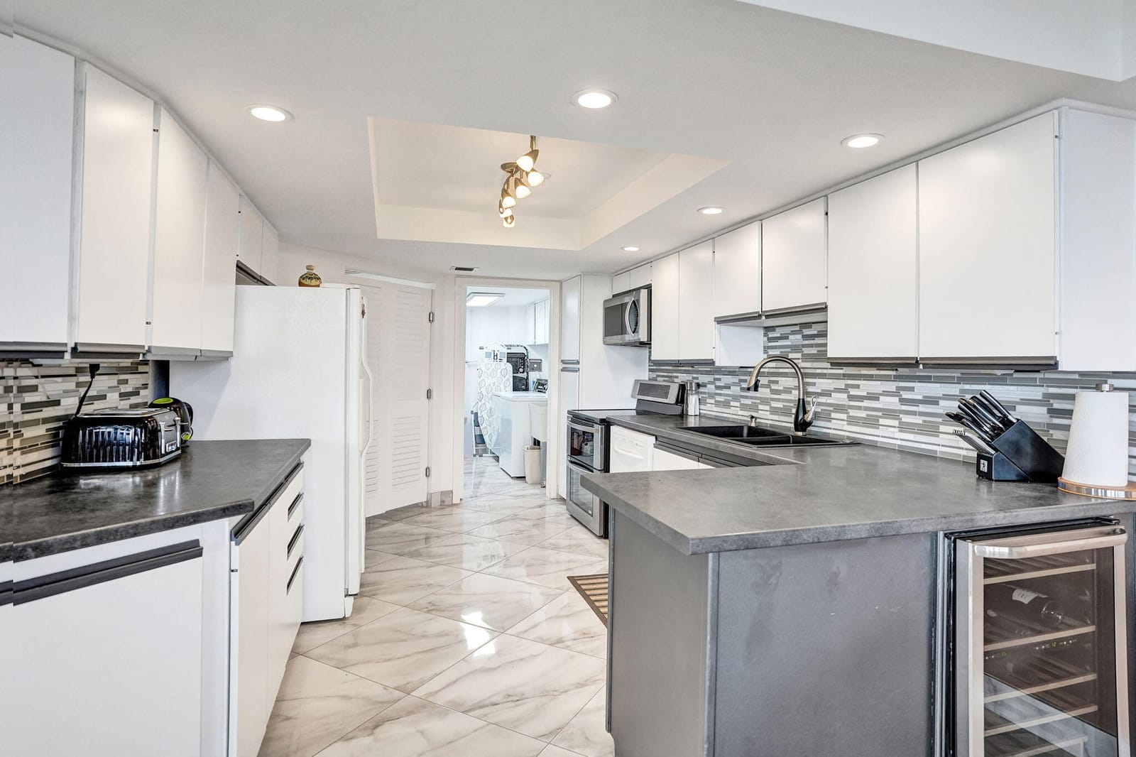 1900 CONSULATE Place 604, West Palm Beach, FL 33401 photo 14