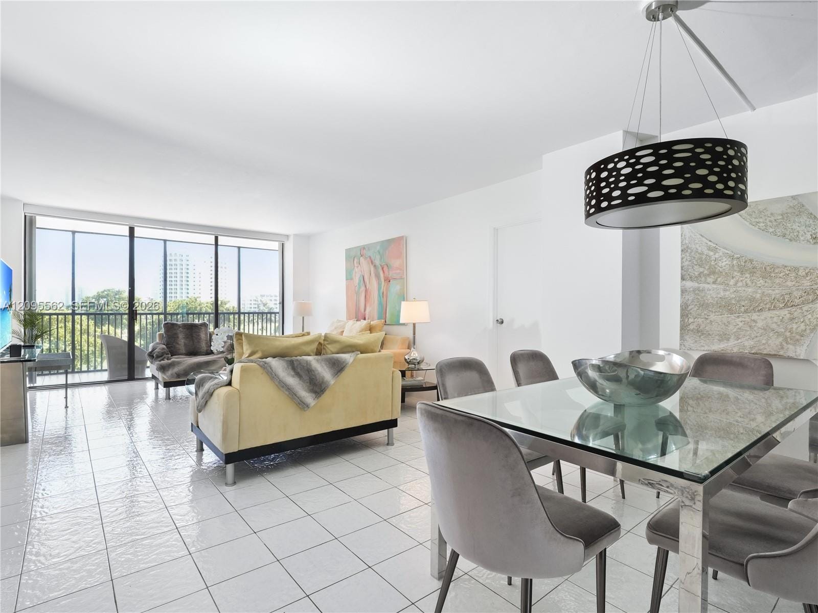 20379 W Country Club Drive 536 — photo 3