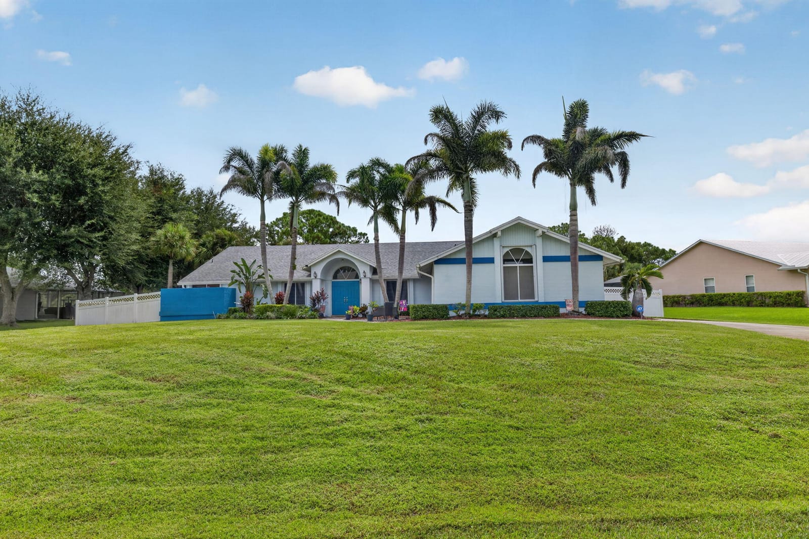 1784 SW GREGOR Way, Stuart, FL 34997 photo 2