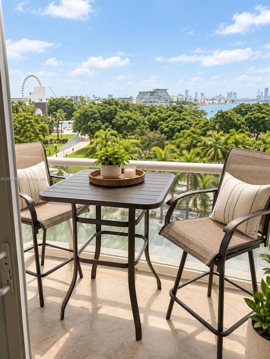 50 Biscayne Boulevard 705 — photo 8