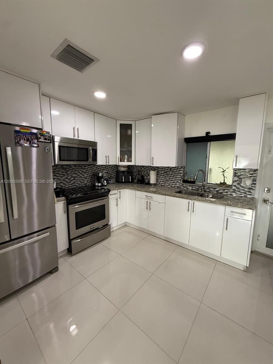 10516 NW 36th Place, Miami, FL 33147 photo 16
