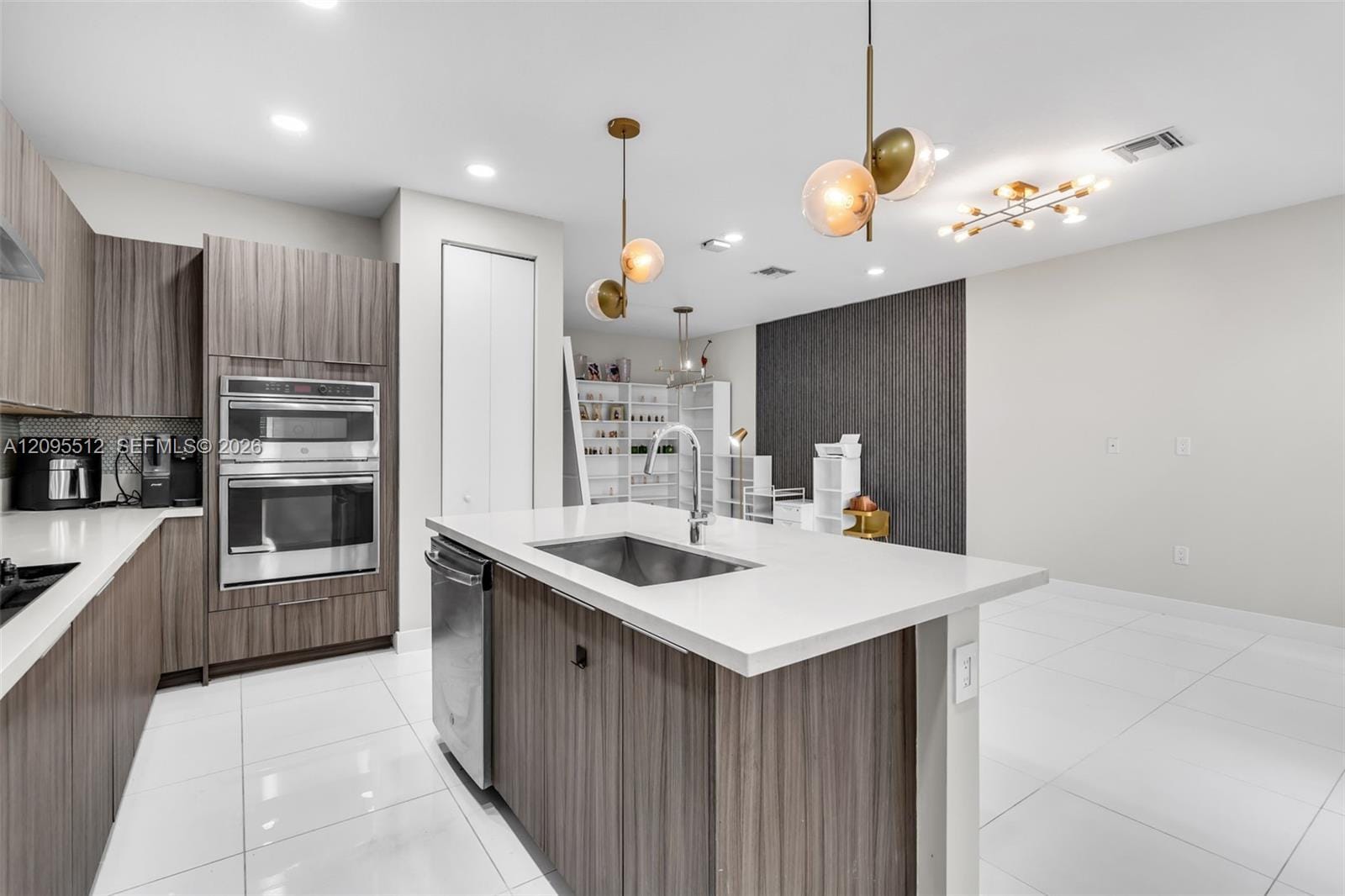 10365 NW 66th Street — photo 3