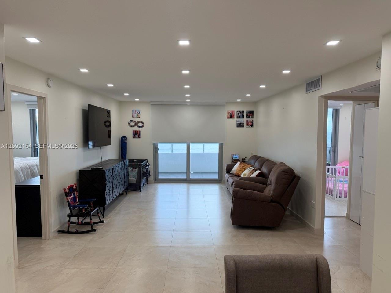 5555 Collins Avenue 14G, Miami Beach, FL 33140 photo 2